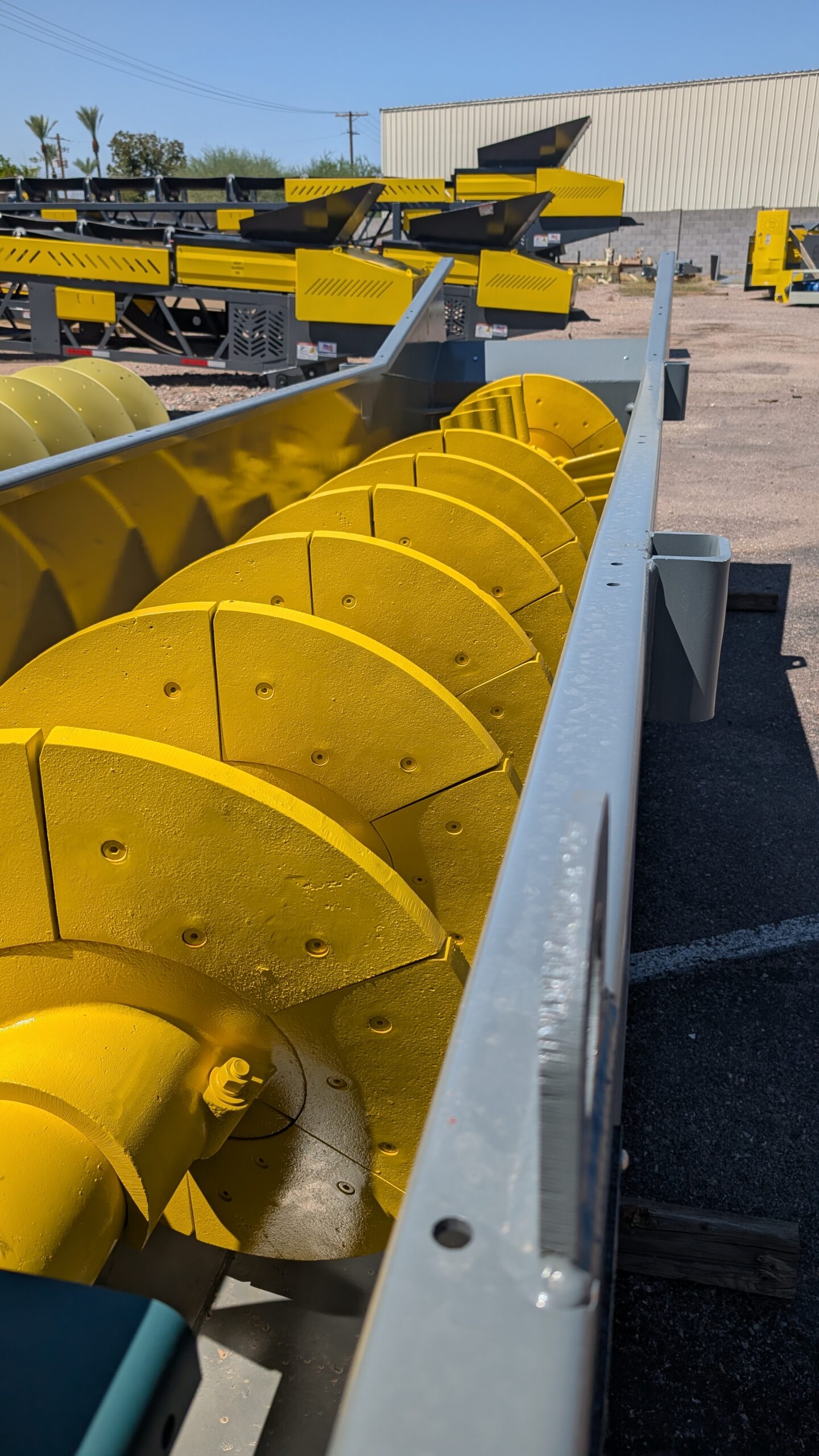 EIW 36" x 18' Single Screw Coarse Material Washer - Image 4